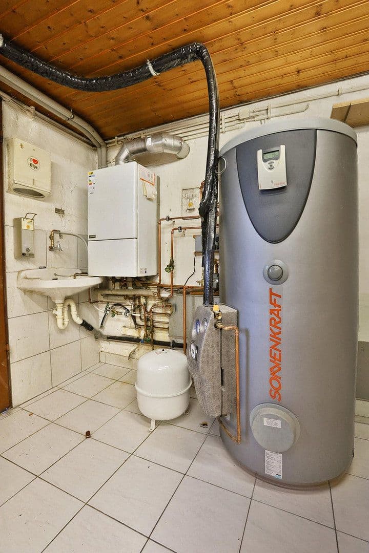 Prodej domu 130 m², pozemek 285 m², Buchbergstraße 4, Freigericht, Hessen Prodej domu 130 m², pozemek 285 m², Buchbergstraße 4, Freigericht, Hessen