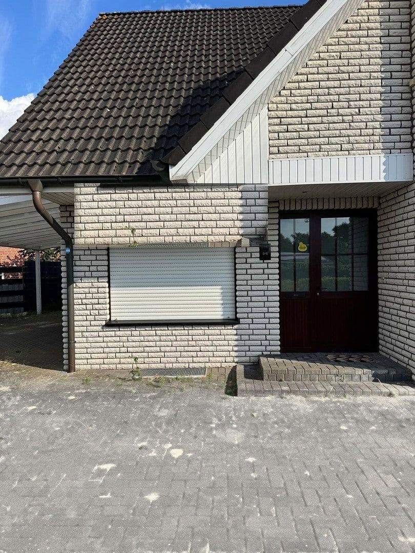 Prodej domu 142 m², pozemek 648 m², Lengerich, Dolní Sasko Prodej domu 142 m², pozemek 648 m², Lengerich, Dolní Sasko