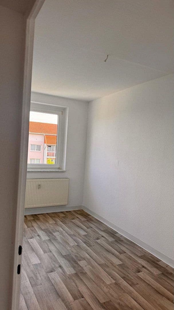 Pronájem bytu 4+1 70 m², Arthur Scheibner Ring 14, Mücheln (Geiseltal), Sasko-Anhaltsko Pronájem bytu 4+1 70 m², Arthur Scheibner Ring 14, Mücheln (Geiseltal), Sasko-Anhaltsko