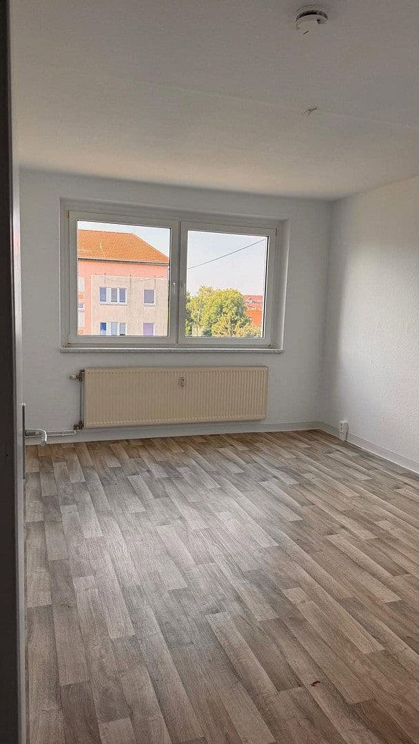 Pronájem bytu 4+1 70 m², Arthur Scheibner Ring 14, Mücheln (Geiseltal), Sasko-Anhaltsko Pronájem bytu 4+1 70 m², Arthur Scheibner Ring 14, Mücheln (Geiseltal), Sasko-Anhaltsko