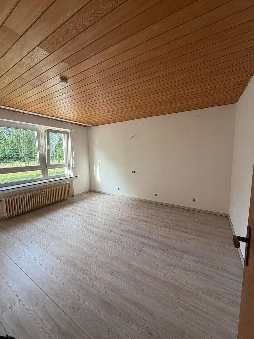 Pronájem bytu 4+1 90 m², Großkrotzenburg, Hessen Pronájem bytu 4+1 90 m², Großkrotzenburg, Hessen
