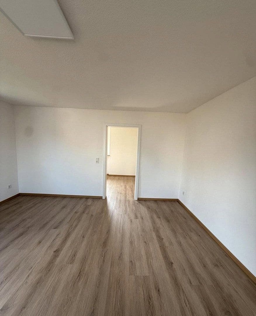 Pronájem domu 140 m², pozemek 600 m², Kirchstr. 6, Kleinkahl, Bavorsko Pronájem domu 140 m², pozemek 600 m², Kirchstr. 6, Kleinkahl, Bavorsko