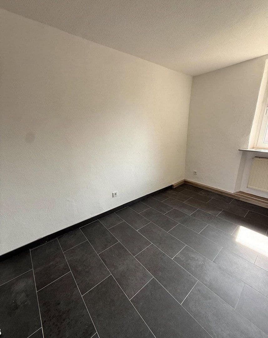 Pronájem domu 140 m², pozemek 600 m², Kirchstr. 6, Kleinkahl, Bavorsko Pronájem domu 140 m², pozemek 600 m², Kirchstr. 6, Kleinkahl, Bavorsko