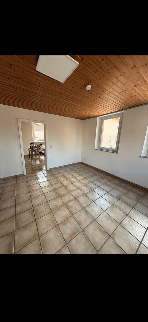 Pronájem domu 140 m², pozemek 600 m², Kirchstr. 6, Kleinkahl, Bavorsko Pronájem domu 140 m², pozemek 600 m², Kirchstr. 6, Kleinkahl, Bavorsko