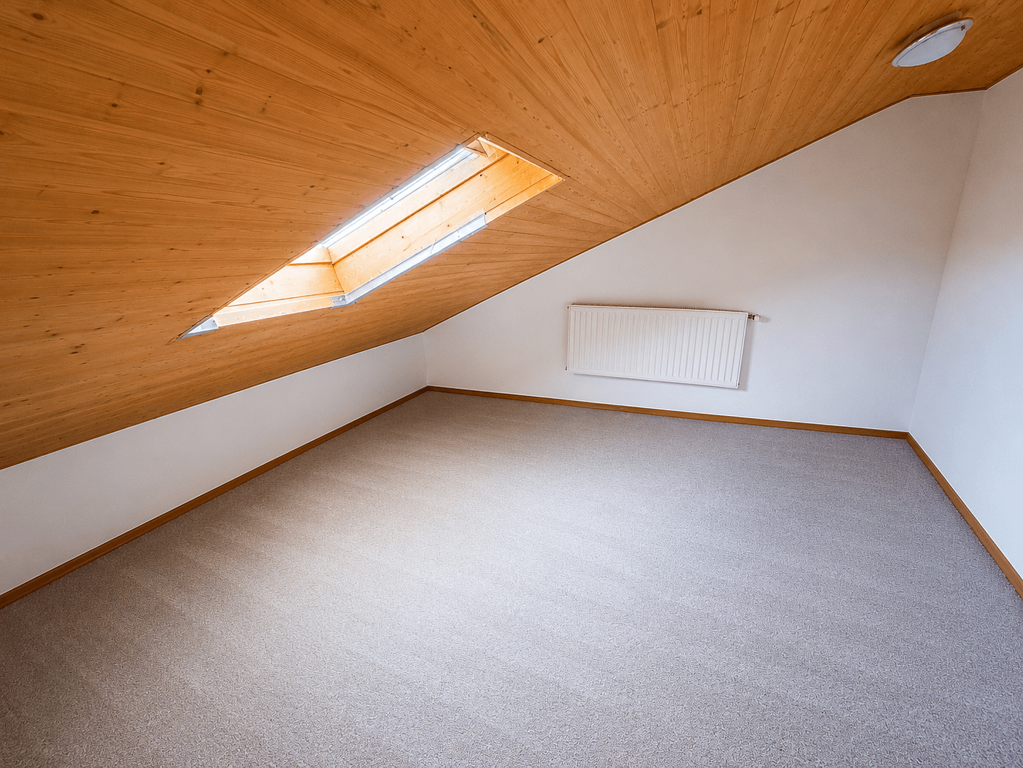 Pronájem bytu 1+kk 44 m², Leverkusen, Severní Porýní-Vestfálsko Pronájem bytu 1+kk 44 m², Leverkusen, Severní Porýní-Vestfálsko