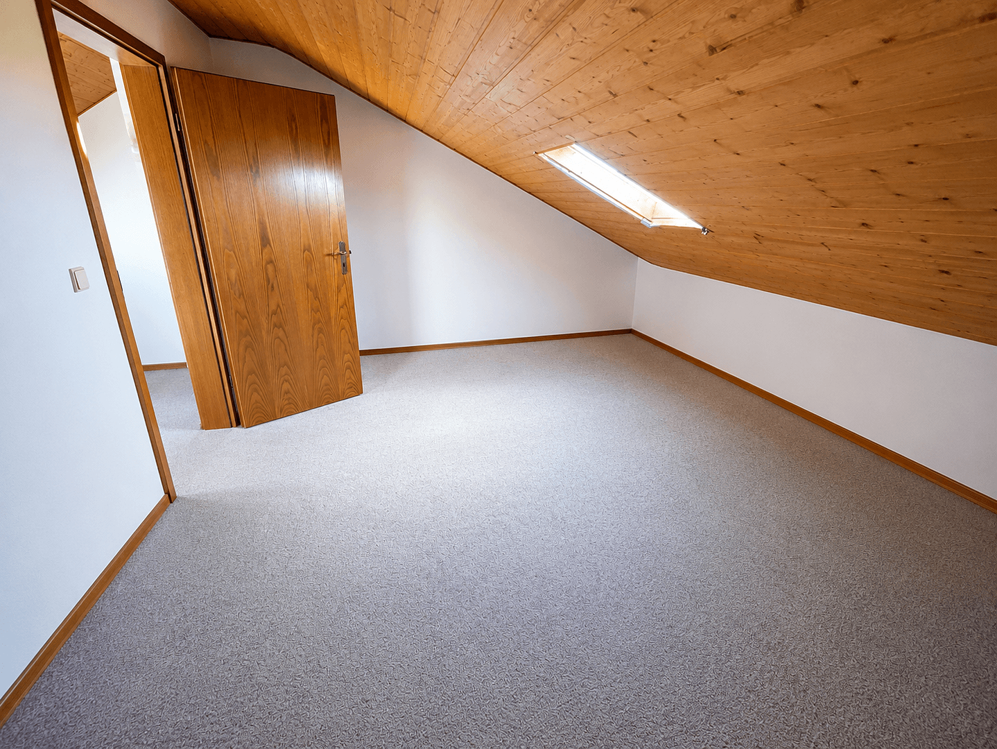 Pronájem bytu 1+kk 44 m², Leverkusen, Severní Porýní-Vestfálsko Pronájem bytu 1+kk 44 m², Leverkusen, Severní Porýní-Vestfálsko