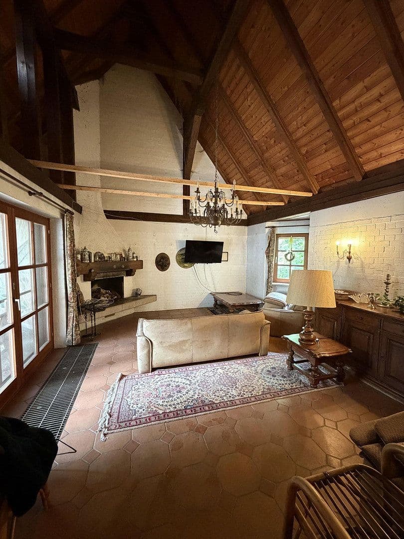 Pronájem domu 220 m², pozemek 3.150 m², Gebenbach, Bavorsko Pronájem domu 220 m², pozemek 3.150 m², Gebenbach, Bavorsko