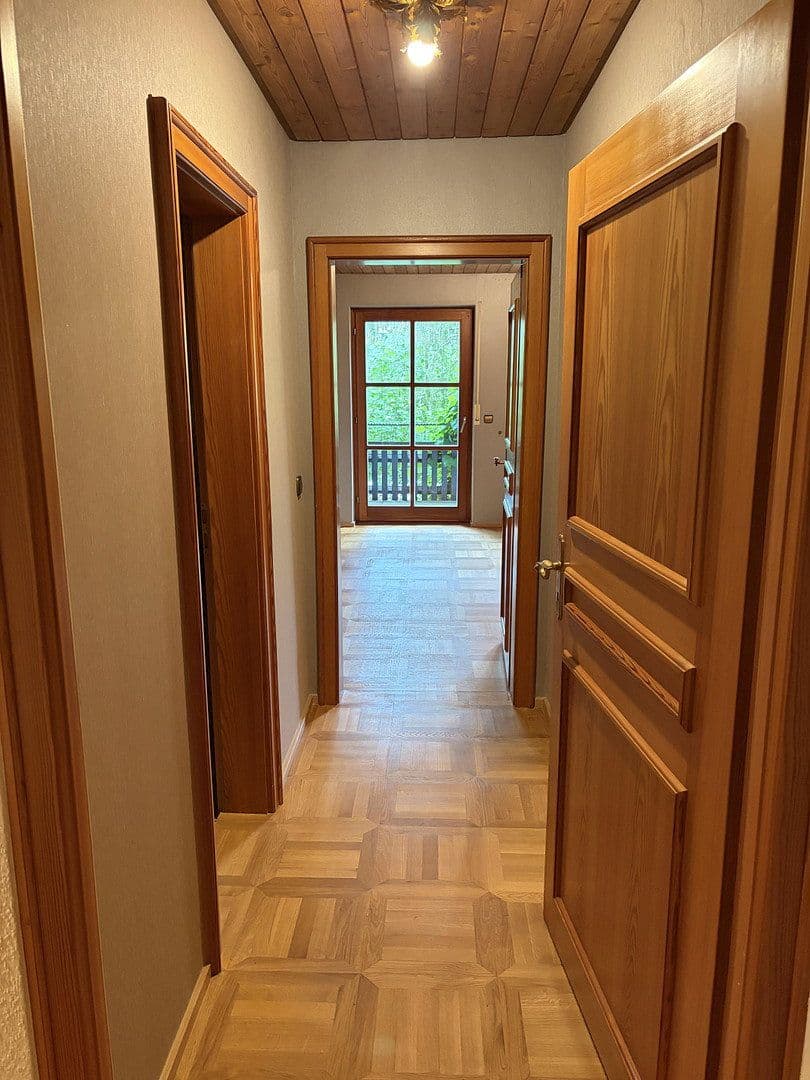 Pronájem domu 220 m², pozemek 3.150 m², Gebenbach, Bavorsko Pronájem domu 220 m², pozemek 3.150 m², Gebenbach, Bavorsko