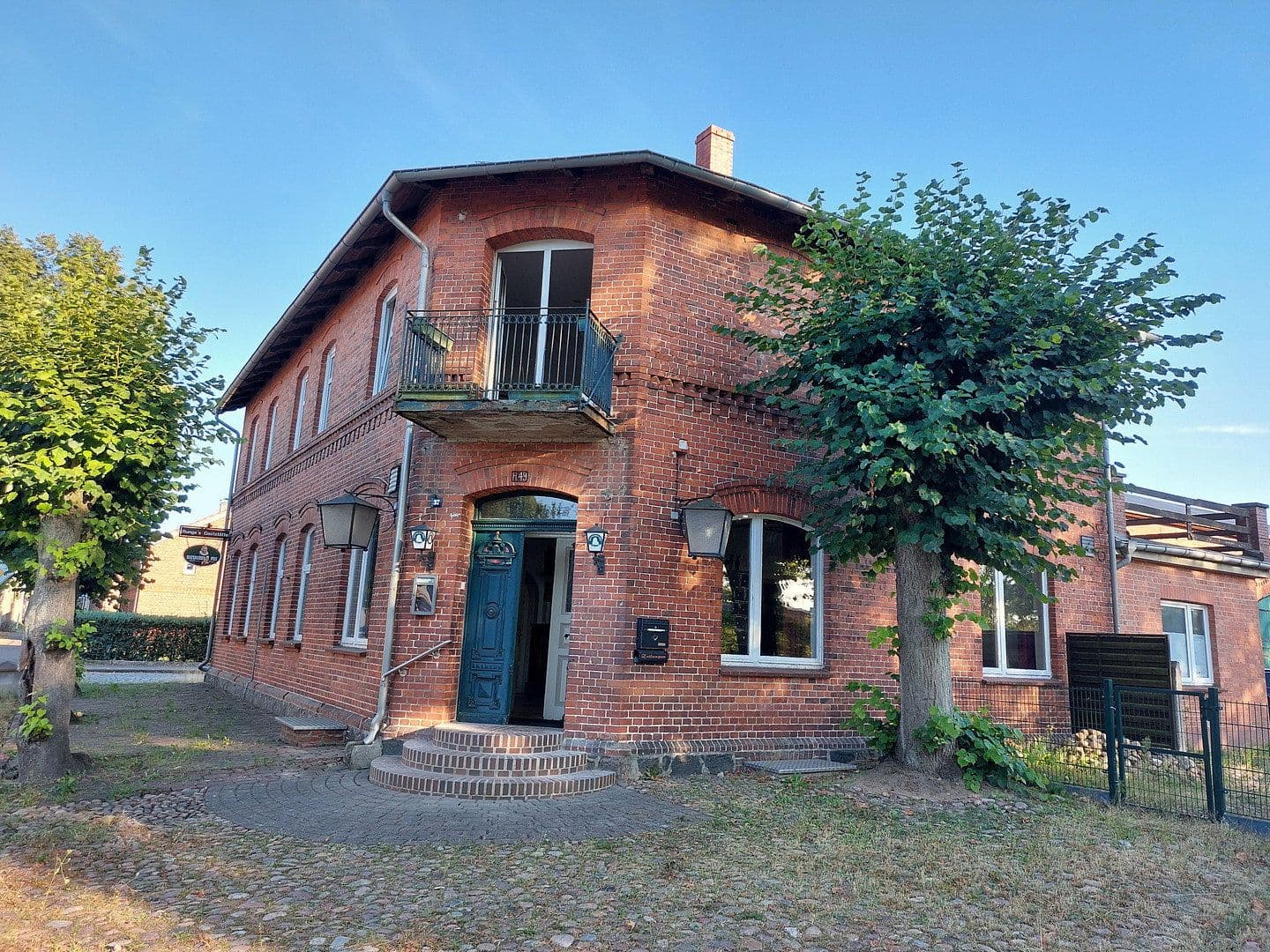 Prodej domu 250 m², pozemek 1.858 m², Eldena, Mecklenburg-Vorpommern Prodej domu 250 m², pozemek 1.858 m², Eldena, Mecklenburg-Vorpommern