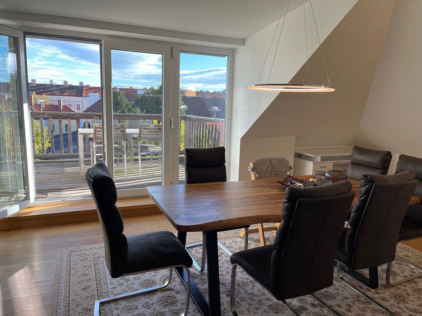 Pronájem bytu 4+1 150 m², Kasernstraße 19a, Krems an der Donau, Dolní Rakousko Pronájem bytu 4+1 150 m², Kasernstraße 19a, Krems an der Donau, Dolní Rakousko