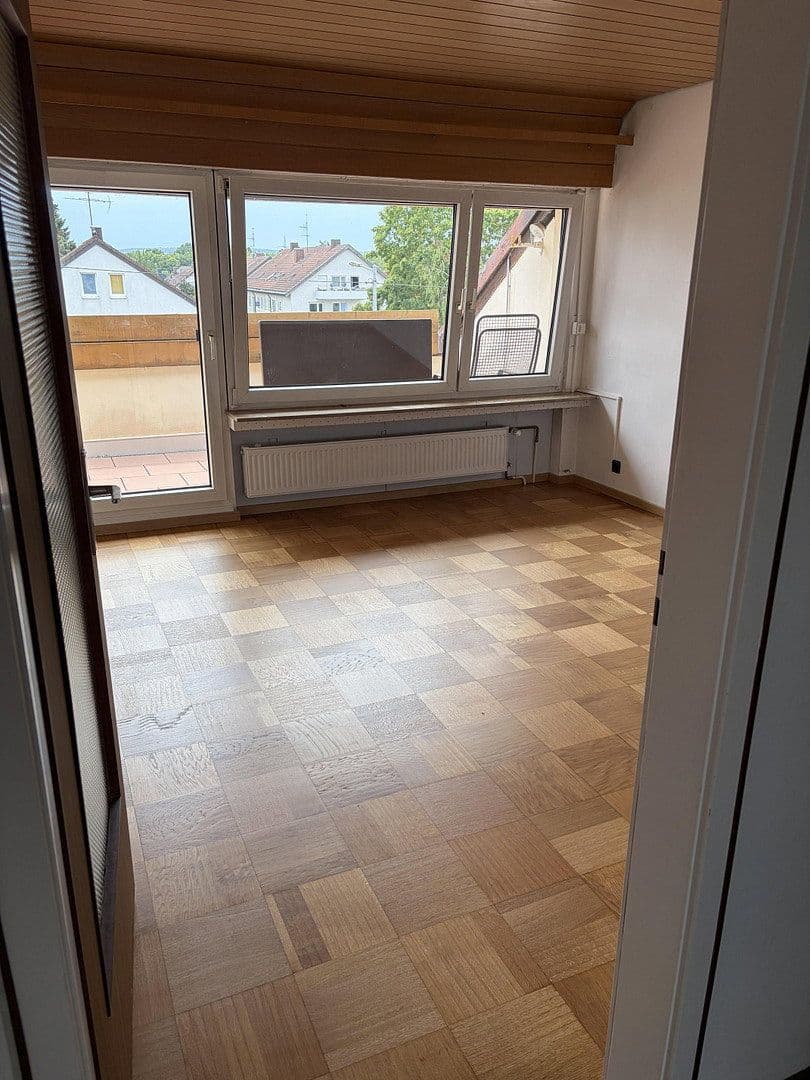 Pronájem bytu 3+kk 90 m², Stuttgart, Bádensko-Württembersko Pronájem bytu 3+kk 90 m², Stuttgart, Bádensko-Württembersko
