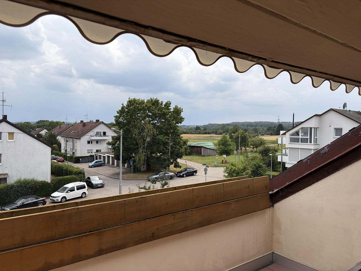Pronájem bytu 3+kk 90 m², Stuttgart, Bádensko-Württembersko Pronájem bytu 3+kk 90 m², Stuttgart, Bádensko-Württembersko