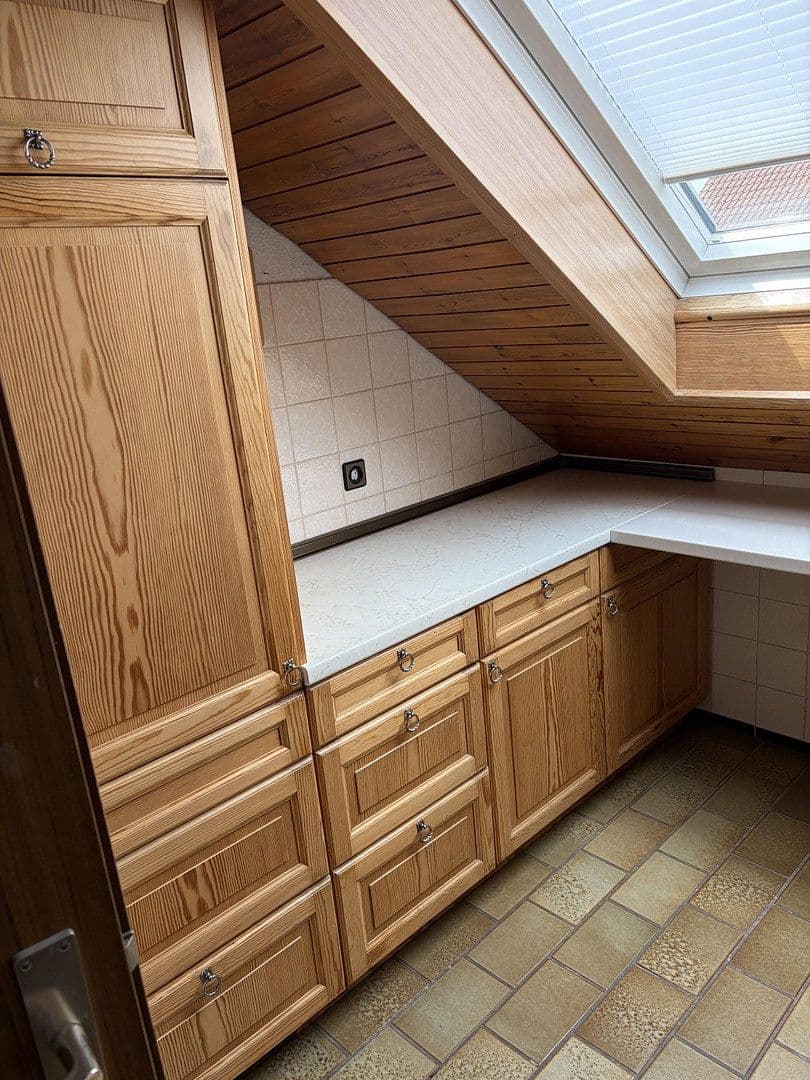 Pronájem bytu 3+kk 90 m², Stuttgart, Bádensko-Württembersko Pronájem bytu 3+kk 90 m², Stuttgart, Bádensko-Württembersko