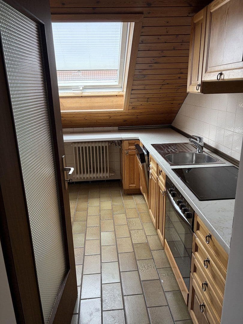 Pronájem bytu 3+kk 90 m², Stuttgart, Bádensko-Württembersko Pronájem bytu 3+kk 90 m², Stuttgart, Bádensko-Württembersko