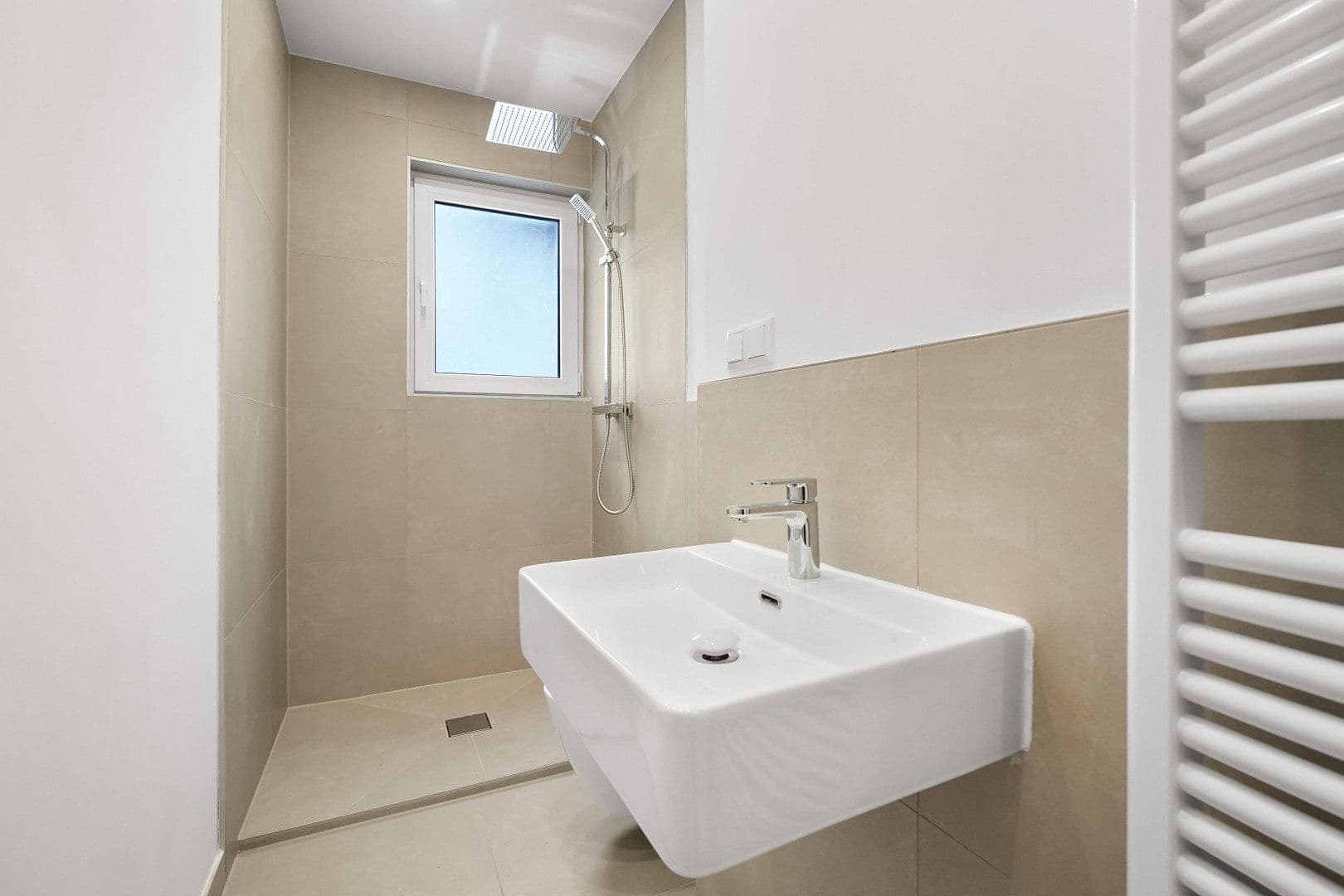 Pronájem bytu 3+1 65 m², Bödekerstraße 2, Hannover, Dolní Sasko Pronájem bytu 3+1 65 m², Bödekerstraße 2, Hannover, Dolní Sasko