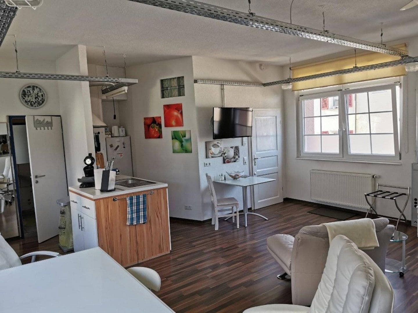 Pronájem bytu 1+1 45 m², Kreuzstraße 30, Villingen-Schwenningen, Bádensko-Württembersko Pronájem bytu 1+1 45 m², Kreuzstraße 30, Villingen-Schwenningen, Bádensko-Württembersko