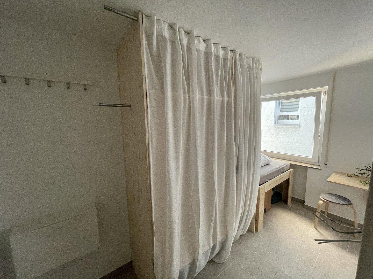 Pronájem bytu 1+1 20 m², Stuttgarter Str.18, Stuttgart, Bádensko-Württembersko Pronájem bytu 1+1 20 m², Stuttgarter Str.18, Stuttgart, Bádensko-Württembersko