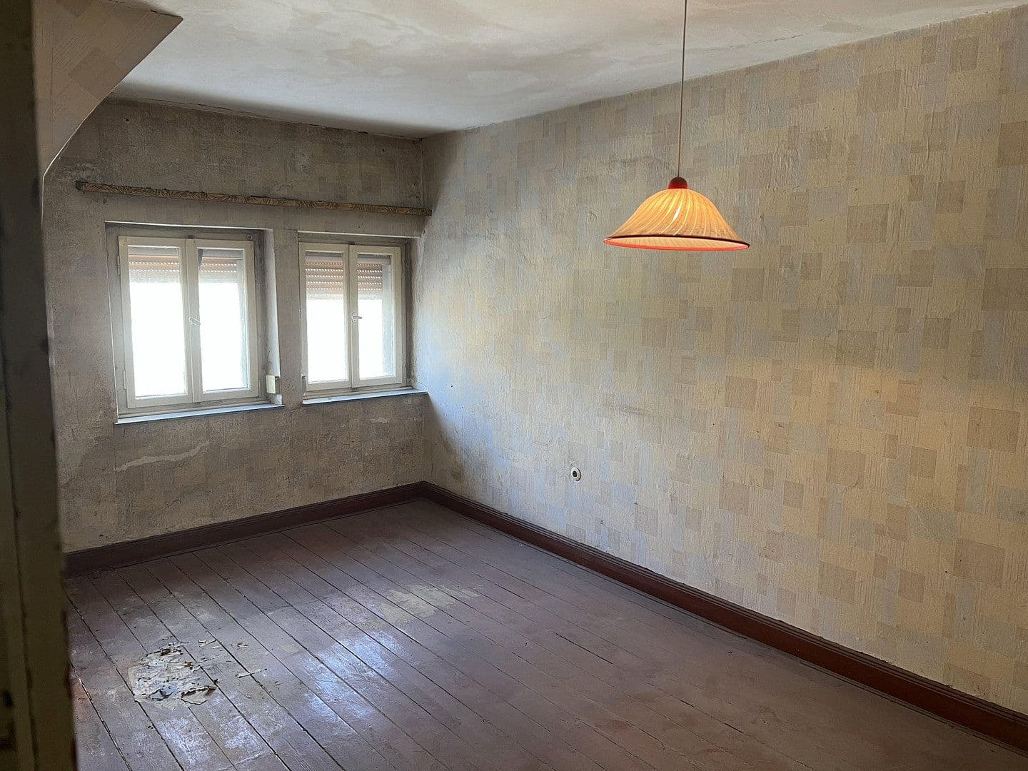 Prodej domu 78 m², pozemek 461 m², Zeppelinstraße 37, Lünen, Severní Porýní-Vestfálsko Prodej domu 78 m², pozemek 461 m², Zeppelinstraße 37, Lünen, Severní Porýní-Vestfálsko