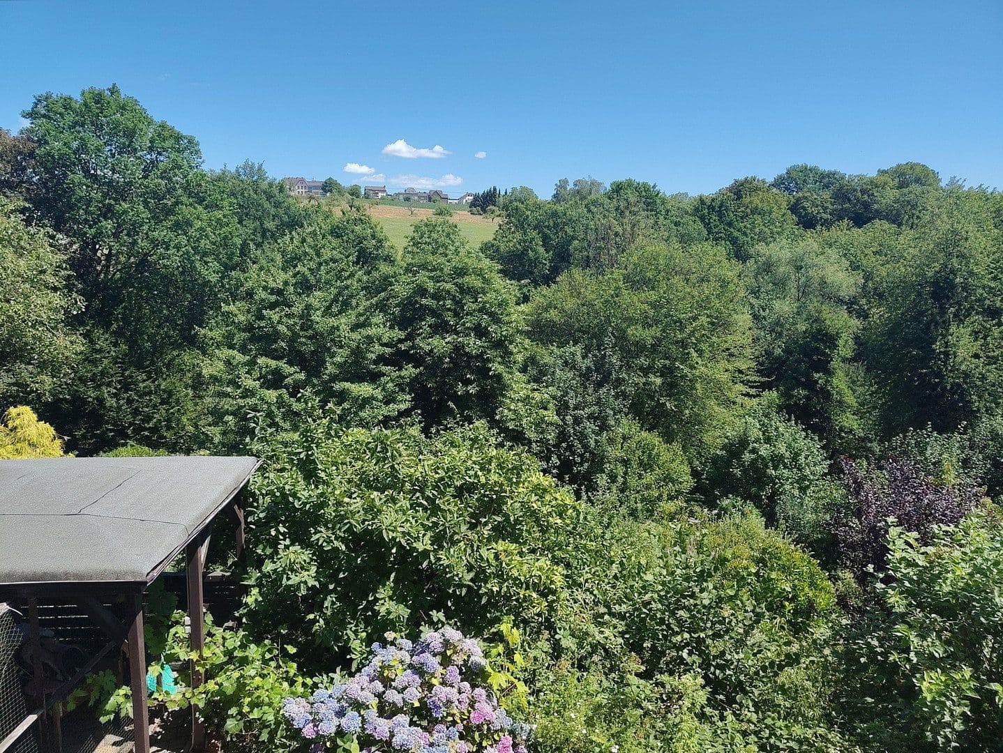 Prodej domu 255 m², pozemek 1.200 m², Melsbach, Porýní-Falc Prodej domu 255 m², pozemek 1.200 m², Melsbach, Porýní-Falc