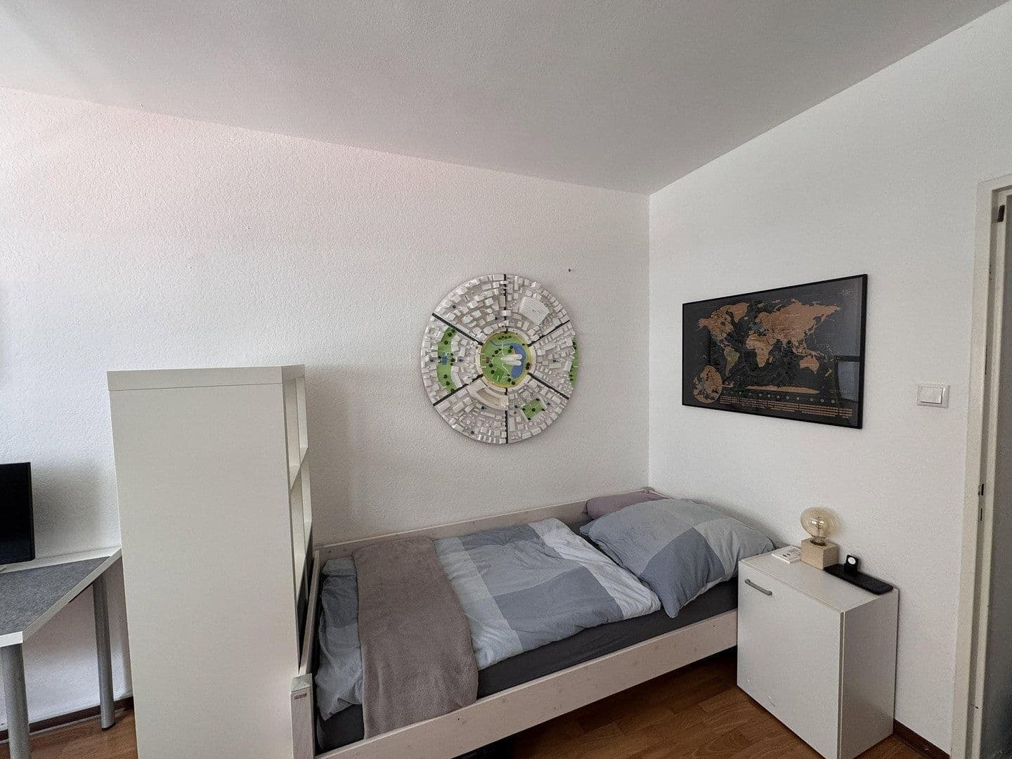 Pronájem bytu 1+1 37 m², Mannheim, Bádensko-Württembersko Pronájem bytu 1+1 37 m², Mannheim, Bádensko-Württembersko