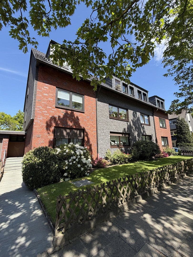 Pronájem bytu 3+1 76 m², Teutoburgerstr. 123, Oberhausen, Severní Porýní-Vestfálsko Pronájem bytu 3+1 76 m², Teutoburgerstr. 123, Oberhausen, Severní Porýní-Vestfálsko