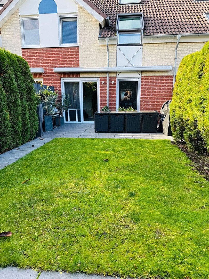 Prodej domu 113 m², pozemek 245 m², Willich, Severní Porýní-Vestfálsko Prodej domu 113 m², pozemek 245 m², Willich, Severní Porýní-Vestfálsko