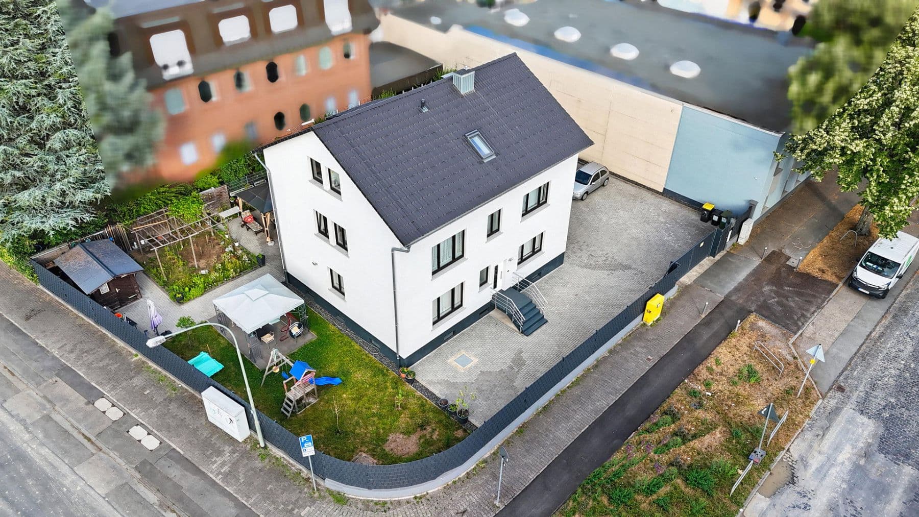 Prodej domu 251 m², pozemek 751 m², Frankfurt am Main, Hessen Prodej domu 251 m², pozemek 751 m², Frankfurt am Main, Hessen