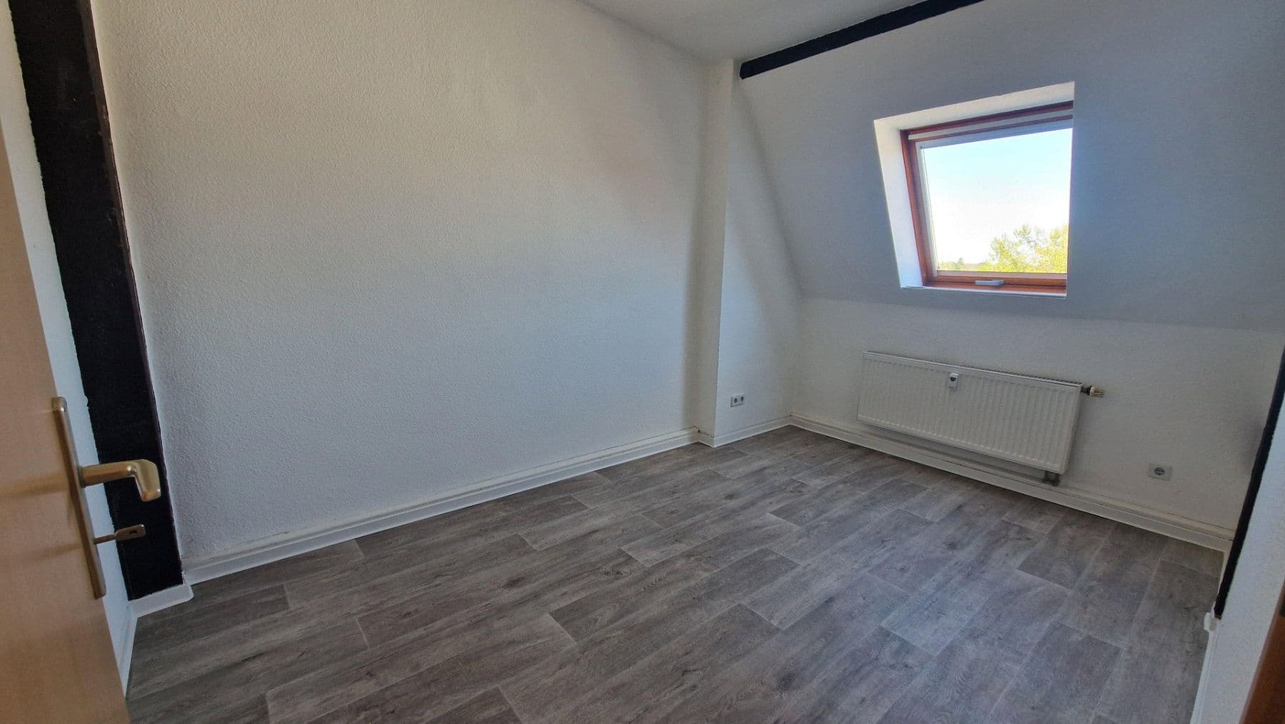 Pronájem bytu 2+1 42 m², Magdeburger Str. 14, Dessau-Roßlau, Sasko-Anhaltsko Pronájem bytu 2+1 42 m², Magdeburger Str. 14, Dessau-Roßlau, Sasko-Anhaltsko