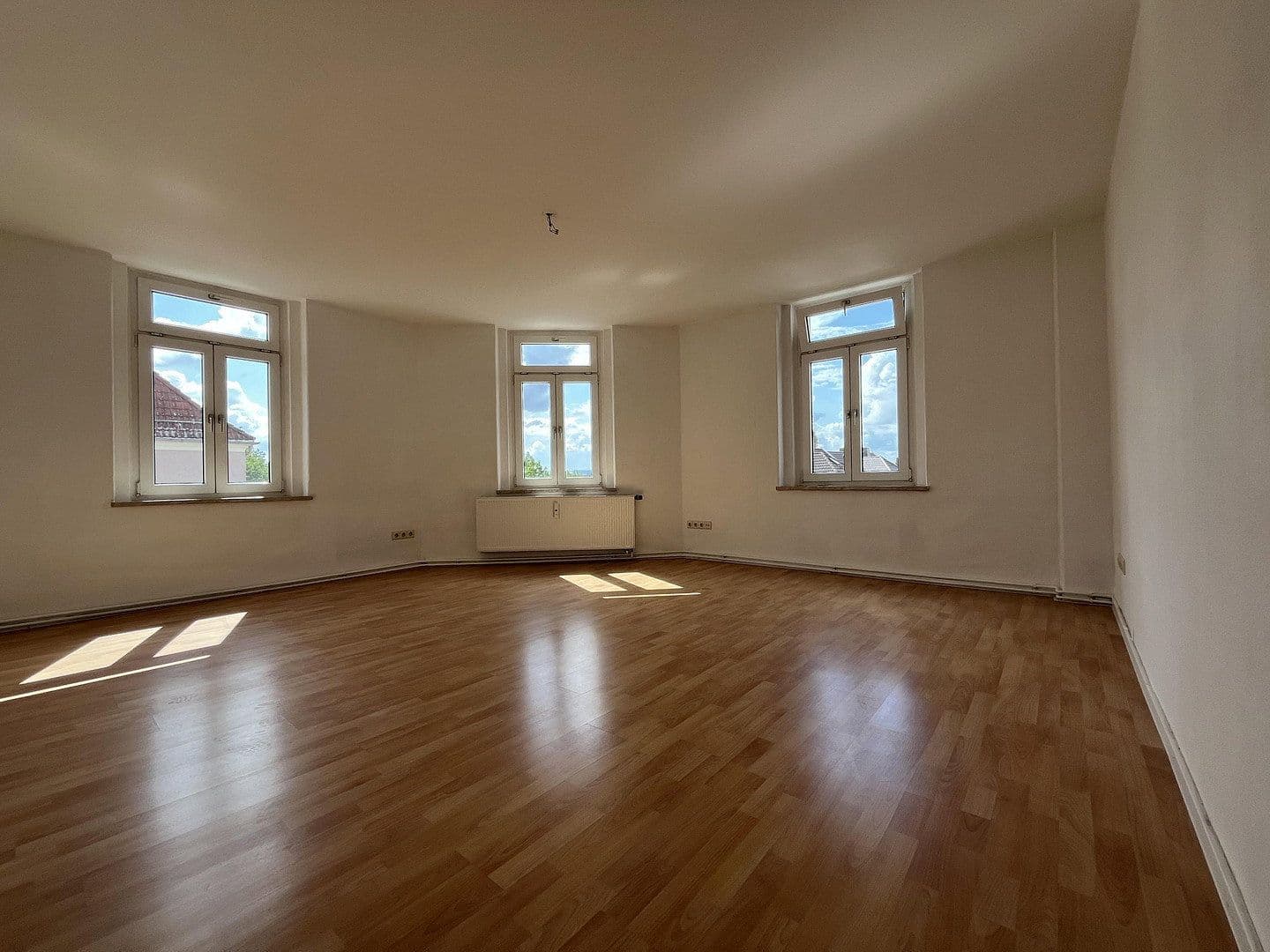 Pronájem bytu 3+1 75 m², Jacobstraße 17, Cvikov, Sasko Pronájem bytu 3+1 75 m², Jacobstraße 17, Cvikov, Sasko