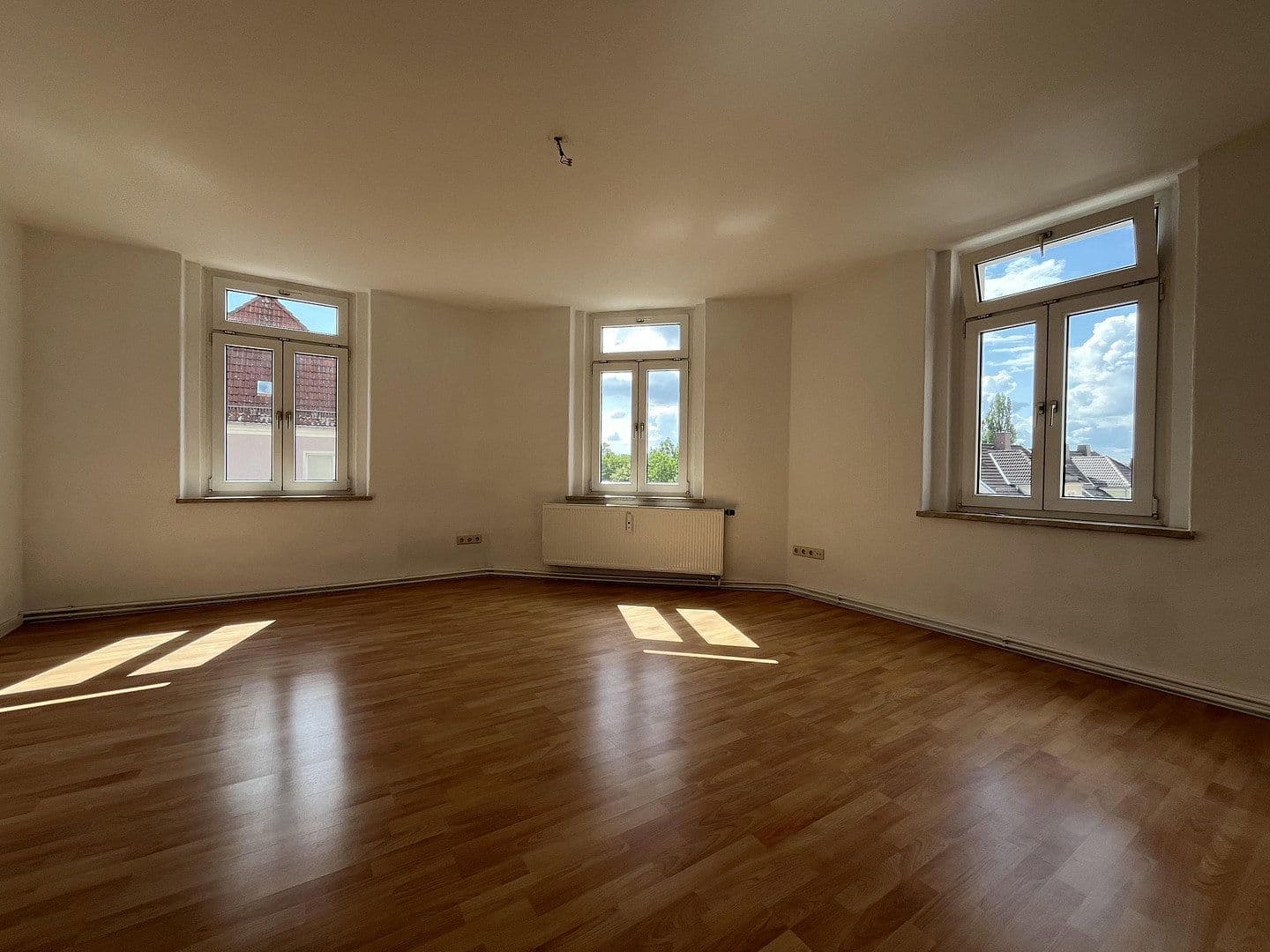 Pronájem bytu 3+1 75 m², Jacobstraße 17, Cvikov, Sasko Pronájem bytu 3+1 75 m², Jacobstraße 17, Cvikov, Sasko