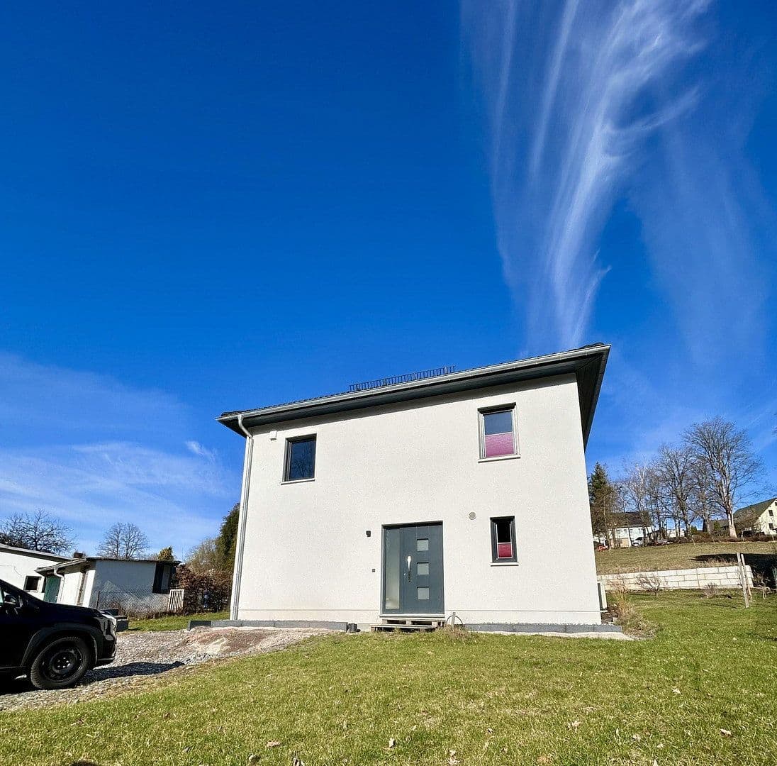 Prodej domu 120 m², pozemek 860 m², Gornau, Sasko Prodej domu 120 m², pozemek 860 m², Gornau, Sasko