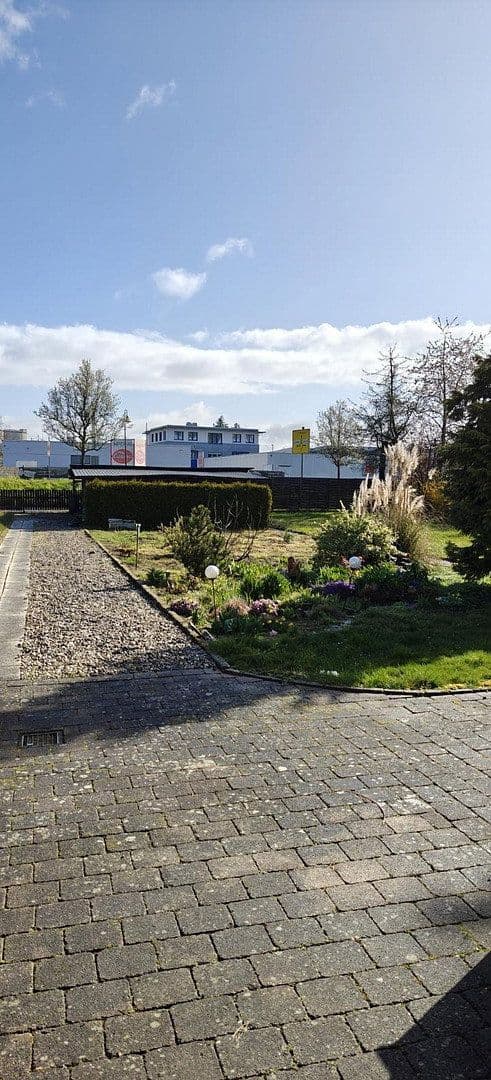 Prodej domu 295 m², pozemek 1.365 m², Austr. 9, Offenau, Bádensko-Württembersko Prodej domu 295 m², pozemek 1.365 m², Austr. 9, Offenau, Bádensko-Württembersko