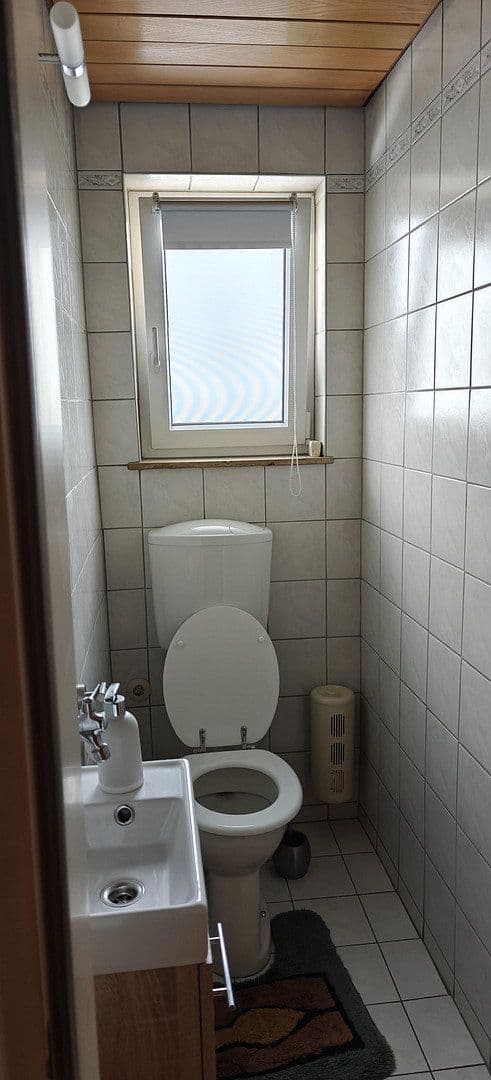 Prodej domu 295 m², pozemek 1.365 m², Austr. 9, Offenau, Bádensko-Württembersko Prodej domu 295 m², pozemek 1.365 m², Austr. 9, Offenau, Bádensko-Württembersko