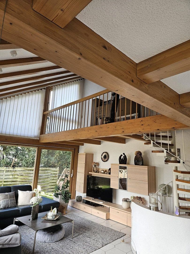 Prodej domu 295 m², pozemek 1.365 m², Austr. 9, Offenau, Bádensko-Württembersko Prodej domu 295 m², pozemek 1.365 m², Austr. 9, Offenau, Bádensko-Württembersko