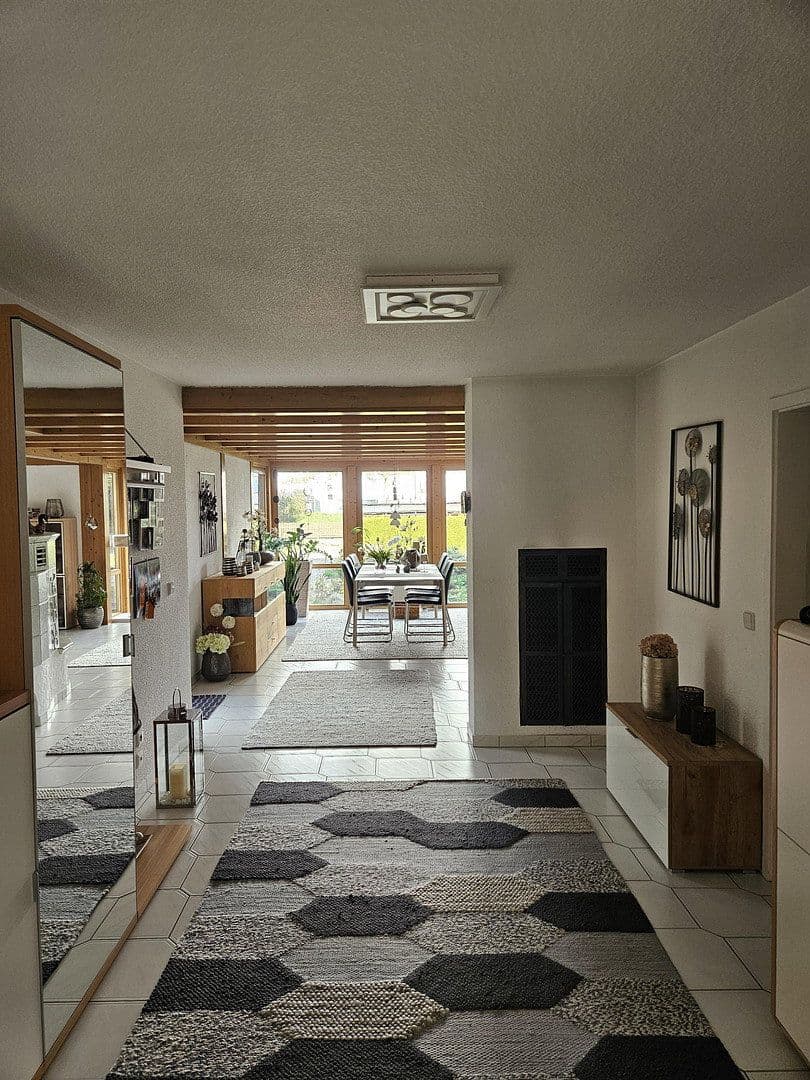 Prodej domu 295 m², pozemek 1.365 m², Austr. 9, Offenau, Bádensko-Württembersko Prodej domu 295 m², pozemek 1.365 m², Austr. 9, Offenau, Bádensko-Württembersko