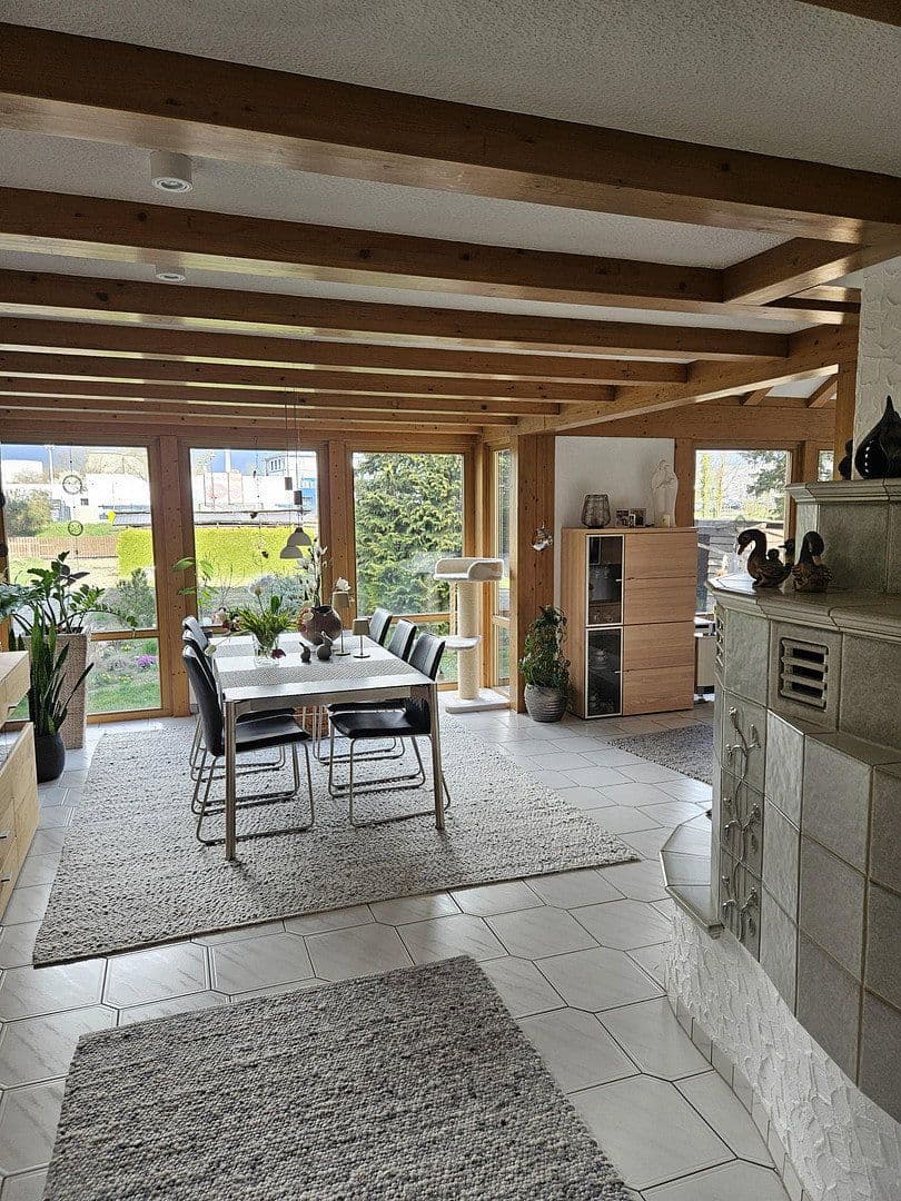 Prodej domu 295 m², pozemek 1.365 m², Austr. 9, Offenau, Bádensko-Württembersko Prodej domu 295 m², pozemek 1.365 m², Austr. 9, Offenau, Bádensko-Württembersko