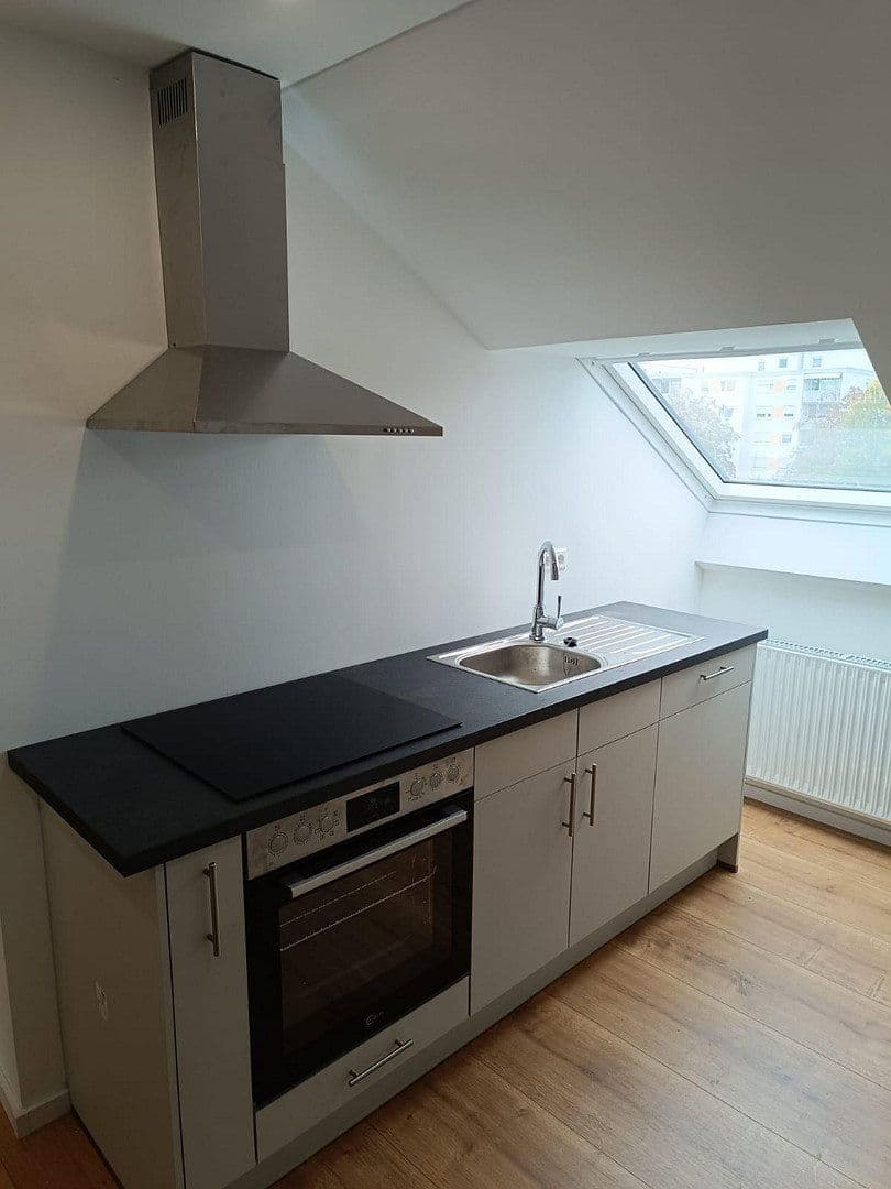 Pronájem bytu 1+kk 26 m², Güglinger Strasse 11, Heilbronn, Bádensko-Württembersko Pronájem bytu 1+kk 26 m², Güglinger Strasse 11, Heilbronn, Bádensko-Württembersko