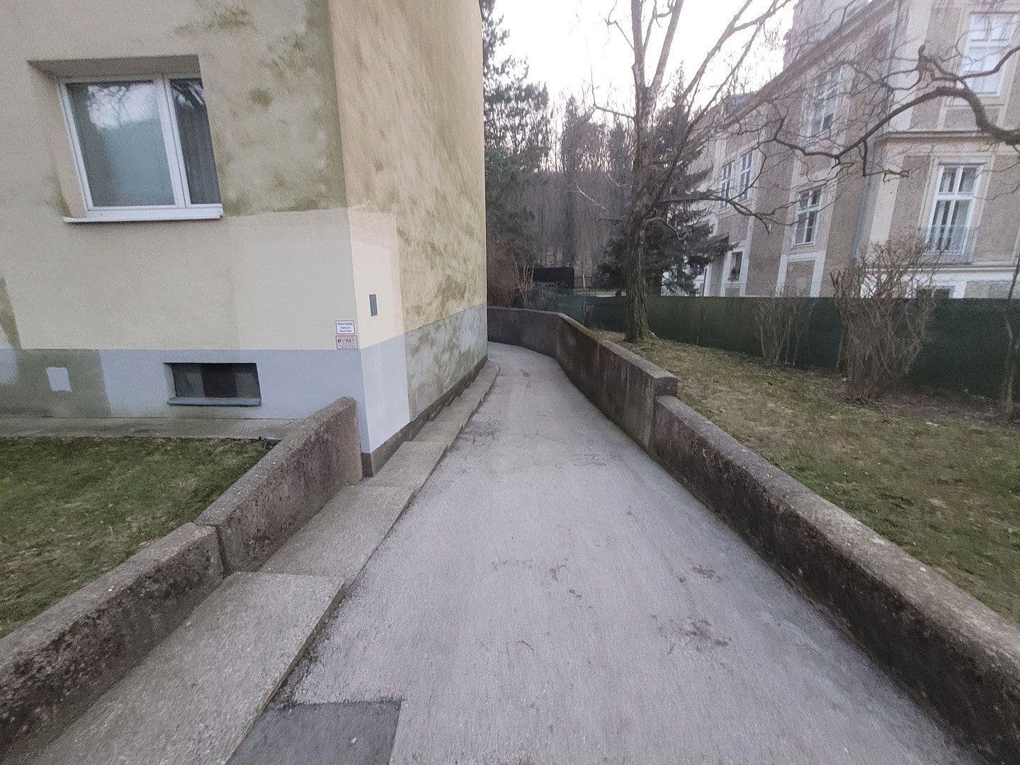 Pronájem garáže 12 m², Neuwaldegger Straße 41, Wien, Wien Pronájem garáže 12 m², Neuwaldegger Straße 41, Wien, Wien