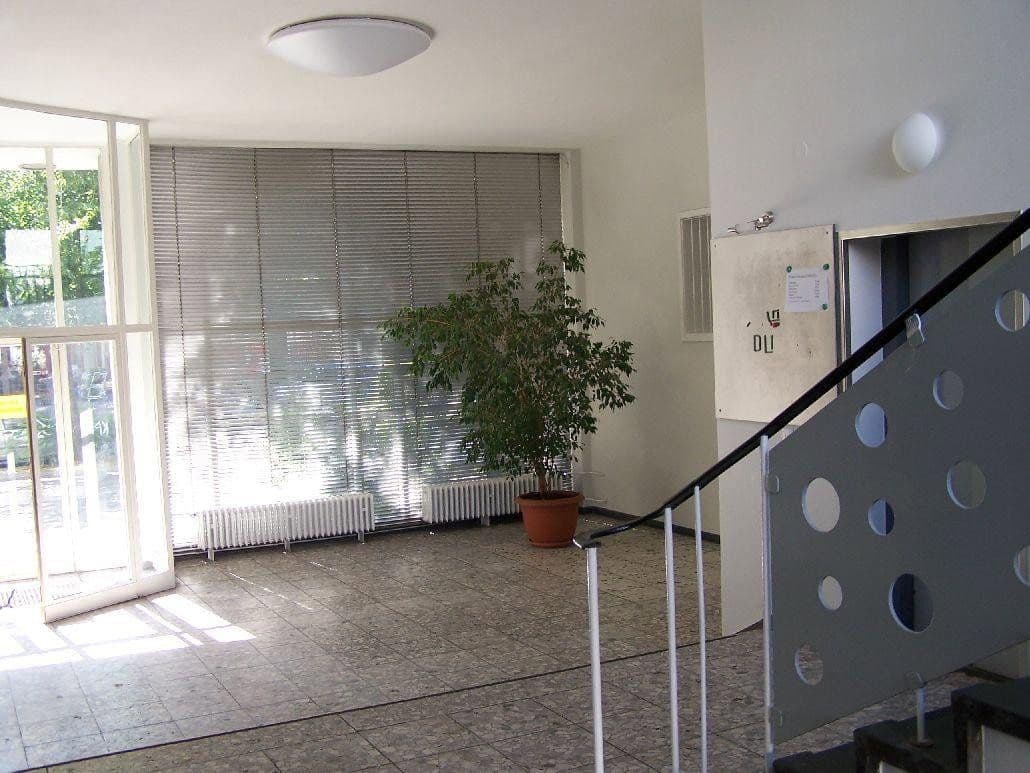 Pronájem bytu 13 m², Suarezstr. 15-17, Berlin, Berlín Pronájem bytu 13 m², Suarezstr. 15-17, Berlin, Berlín