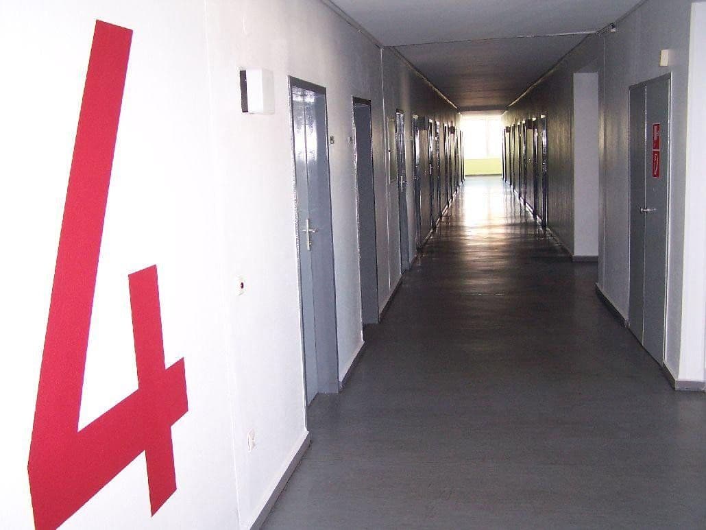 Pronájem bytu 13 m², Suarezstr. 15-17, Berlin, Berlín Pronájem bytu 13 m², Suarezstr. 15-17, Berlin, Berlín