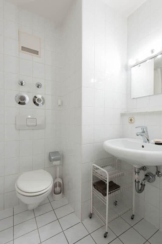 Pronájem bytu 1+1 38 m², Liebigstr. 20 A, München, Bavorsko Pronájem bytu 1+1 38 m², Liebigstr. 20 A, München, Bavorsko