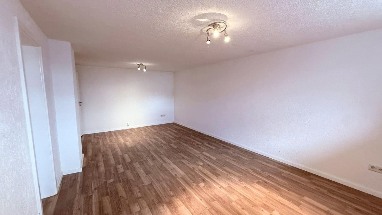 Pronájem bytu 2+1 55 m², Goethestrasse 57, Heilbronn, Bádensko-Württembersko Pronájem bytu 2+1 55 m², Goethestrasse 57, Heilbronn, Bádensko-Württembersko