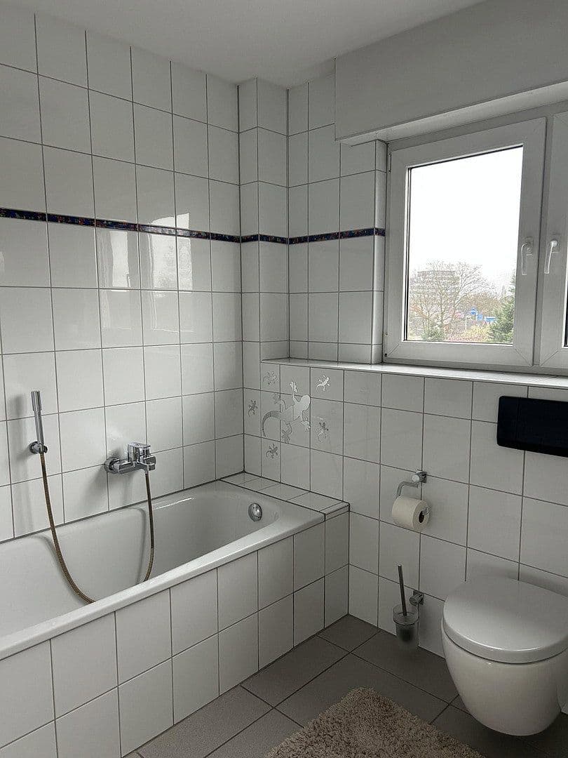 Prodej bytu 5+1 126 m², Oberhausen, Severní Porýní-Vestfálsko Prodej bytu 5+1 126 m², Oberhausen, Severní Porýní-Vestfálsko