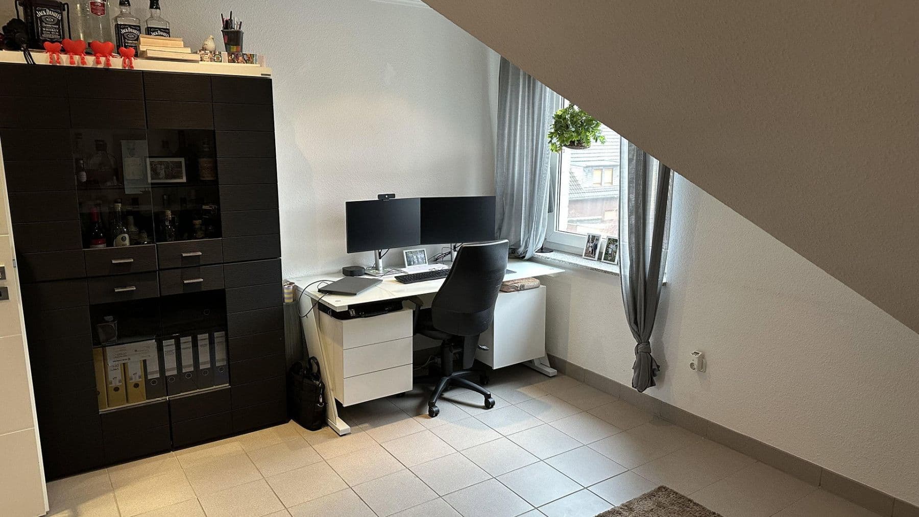 Prodej bytu 5+1 126 m², Oberhausen, Severní Porýní-Vestfálsko Prodej bytu 5+1 126 m², Oberhausen, Severní Porýní-Vestfálsko