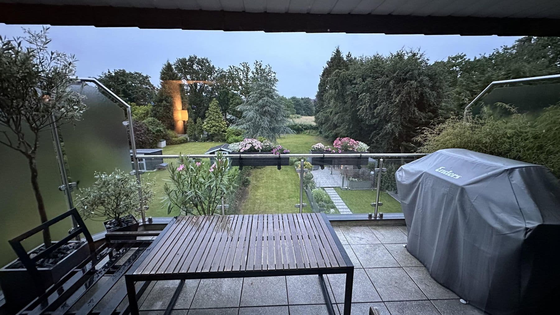 Prodej bytu 5+1 126 m², Oberhausen, Severní Porýní-Vestfálsko Prodej bytu 5+1 126 m², Oberhausen, Severní Porýní-Vestfálsko