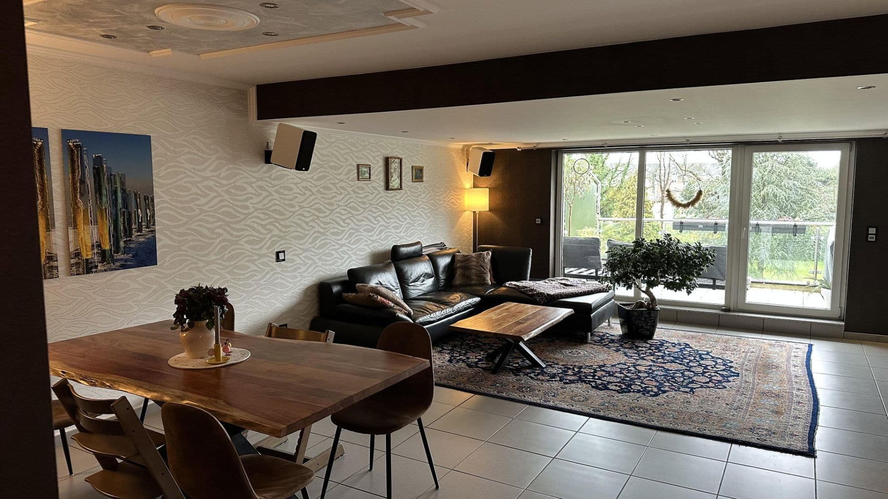 Prodej bytu 5+1 126 m², Oberhausen, Severní Porýní-Vestfálsko Prodej bytu 5+1 126 m², Oberhausen, Severní Porýní-Vestfálsko