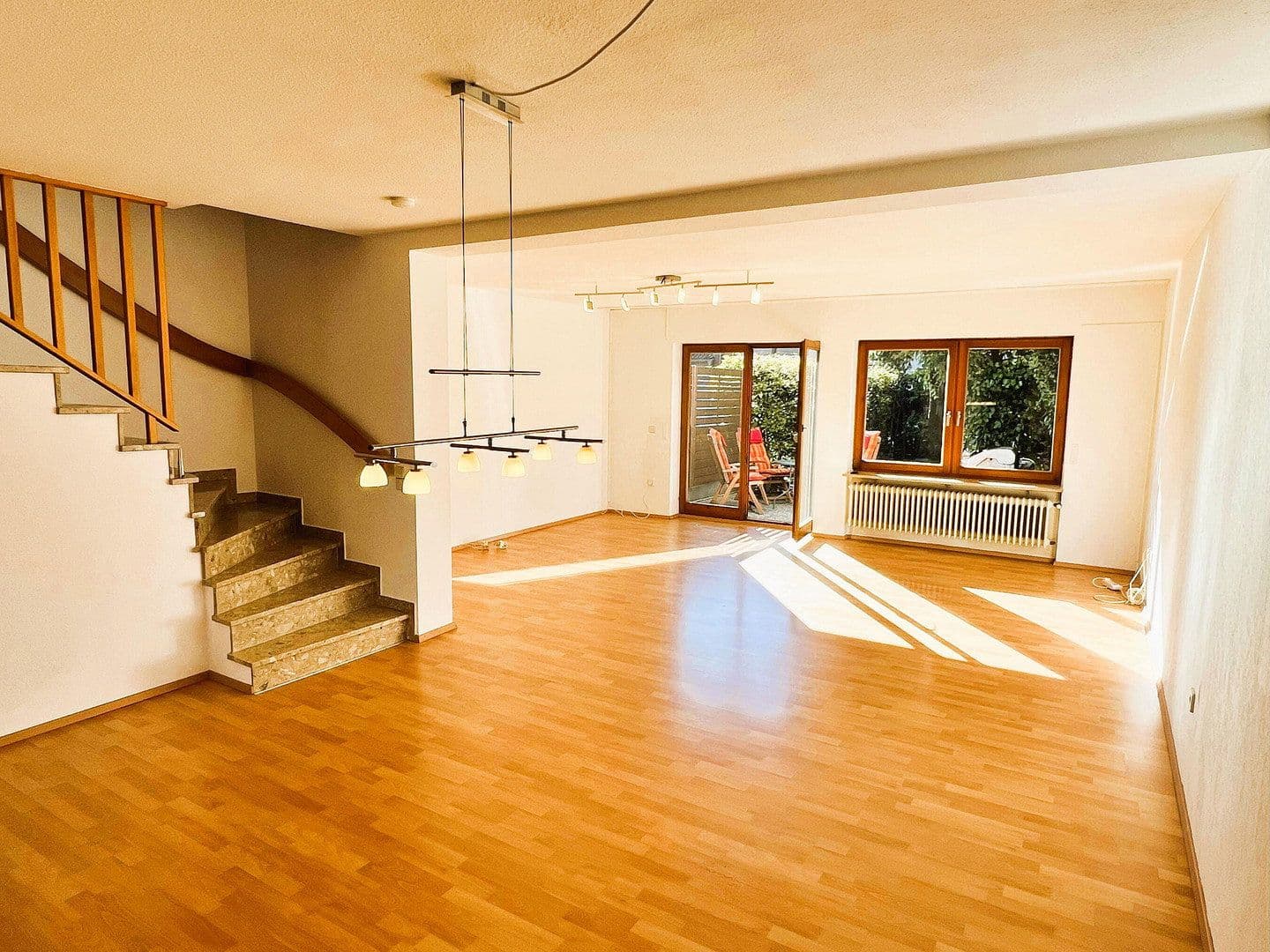 Prodej domu 151 m², pozemek 212 m², Schorndorf, Bádensko-Württembersko Prodej domu 151 m², pozemek 212 m², Schorndorf, Bádensko-Württembersko