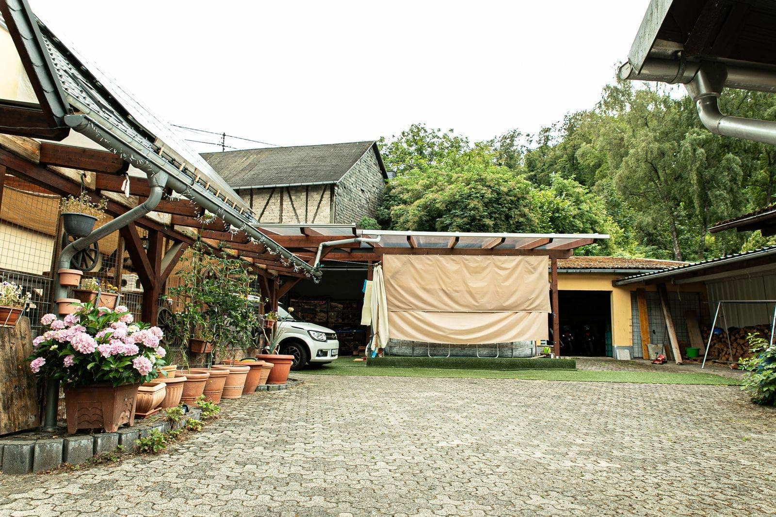 Prodej pozemku 67.115 m², Maxsain, Porýní-Falc Prodej pozemku 67.115 m², Maxsain, Porýní-Falc