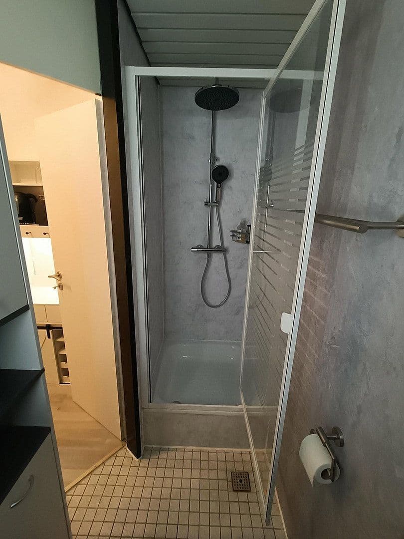 Pronájem bytu 1+1 20 m², Berhard-Feilchenfeld-Straße 13, Köln-Zollstock, Severní Porýní-Vestfálsko Pronájem bytu 1+1 20 m², Berhard-Feilchenfeld-Straße 13, Köln-Zollstock, Severní Porýní-Vestfálsko