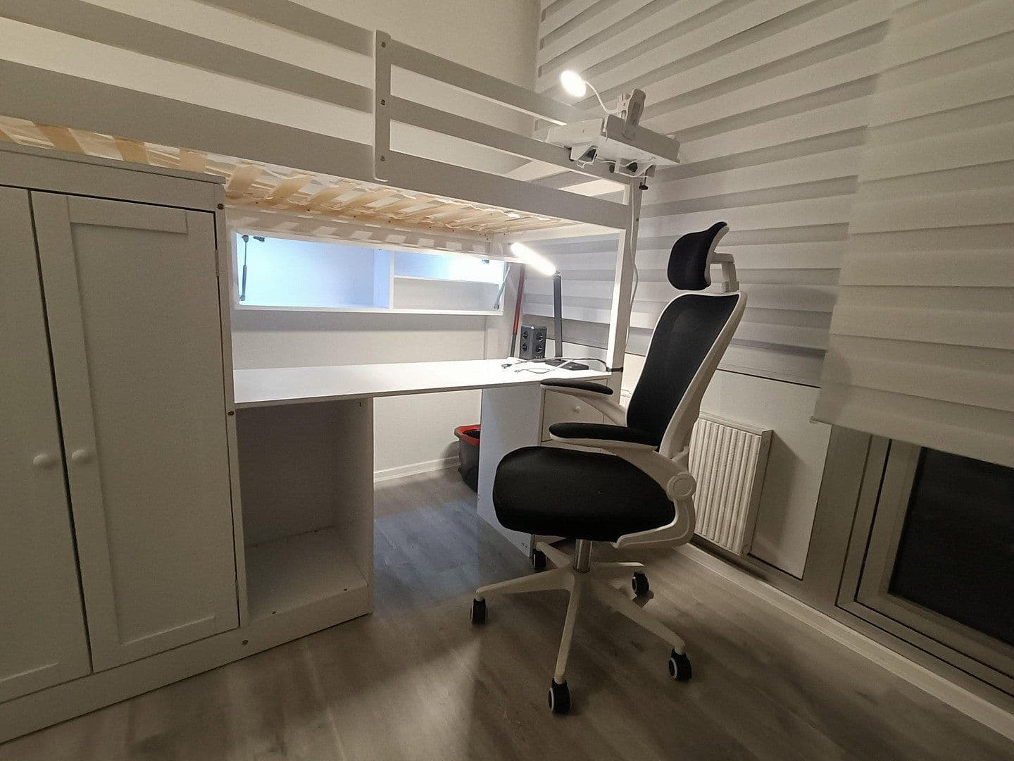 Pronájem bytu 1+1 20 m², Berhard-Feilchenfeld-Straße 13, Köln-Zollstock, Severní Porýní-Vestfálsko Pronájem bytu 1+1 20 m², Berhard-Feilchenfeld-Straße 13, Köln-Zollstock, Severní Porýní-Vestfálsko